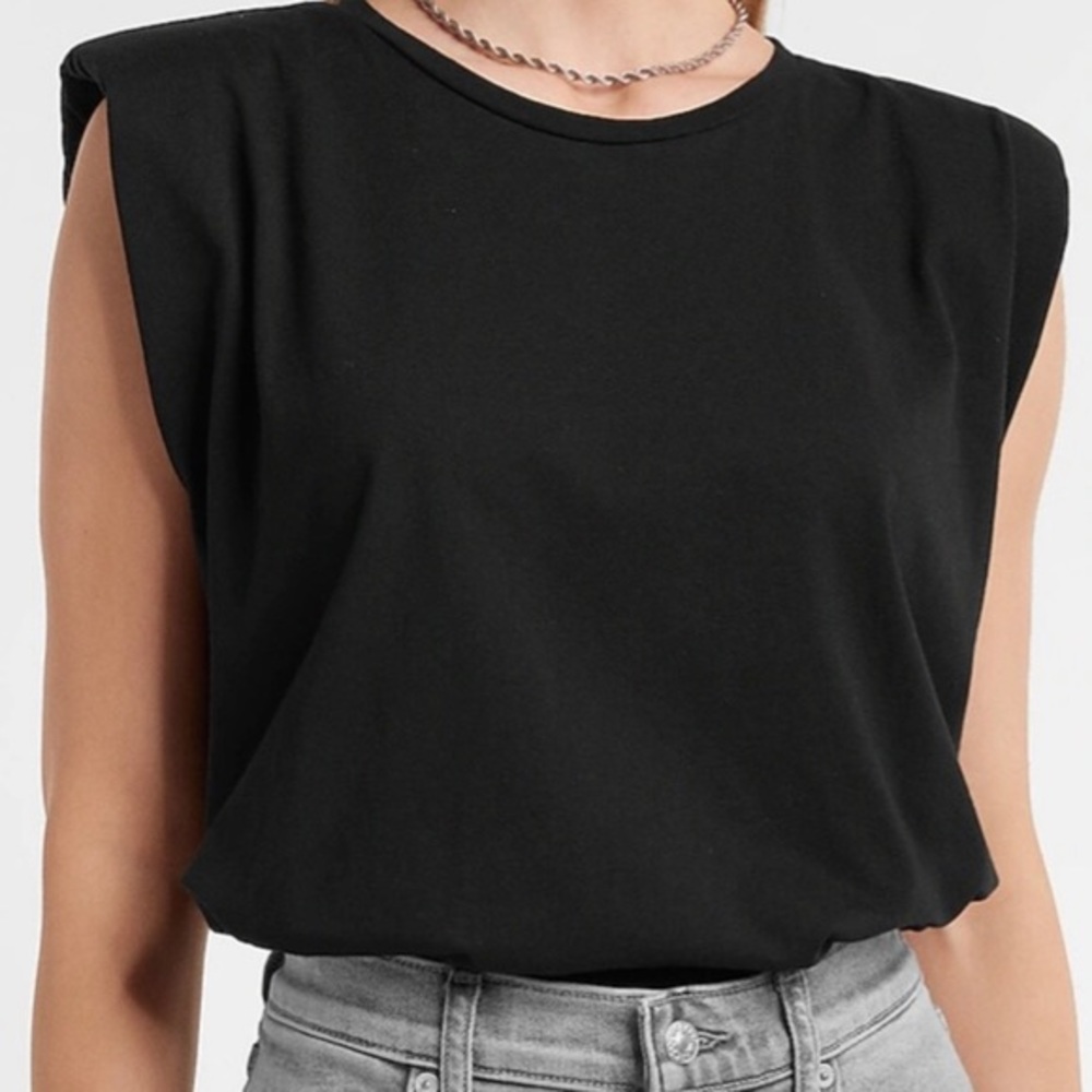 Beige botany black short sleeve T-shirt